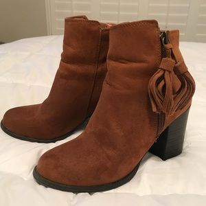 Chestnut booties 